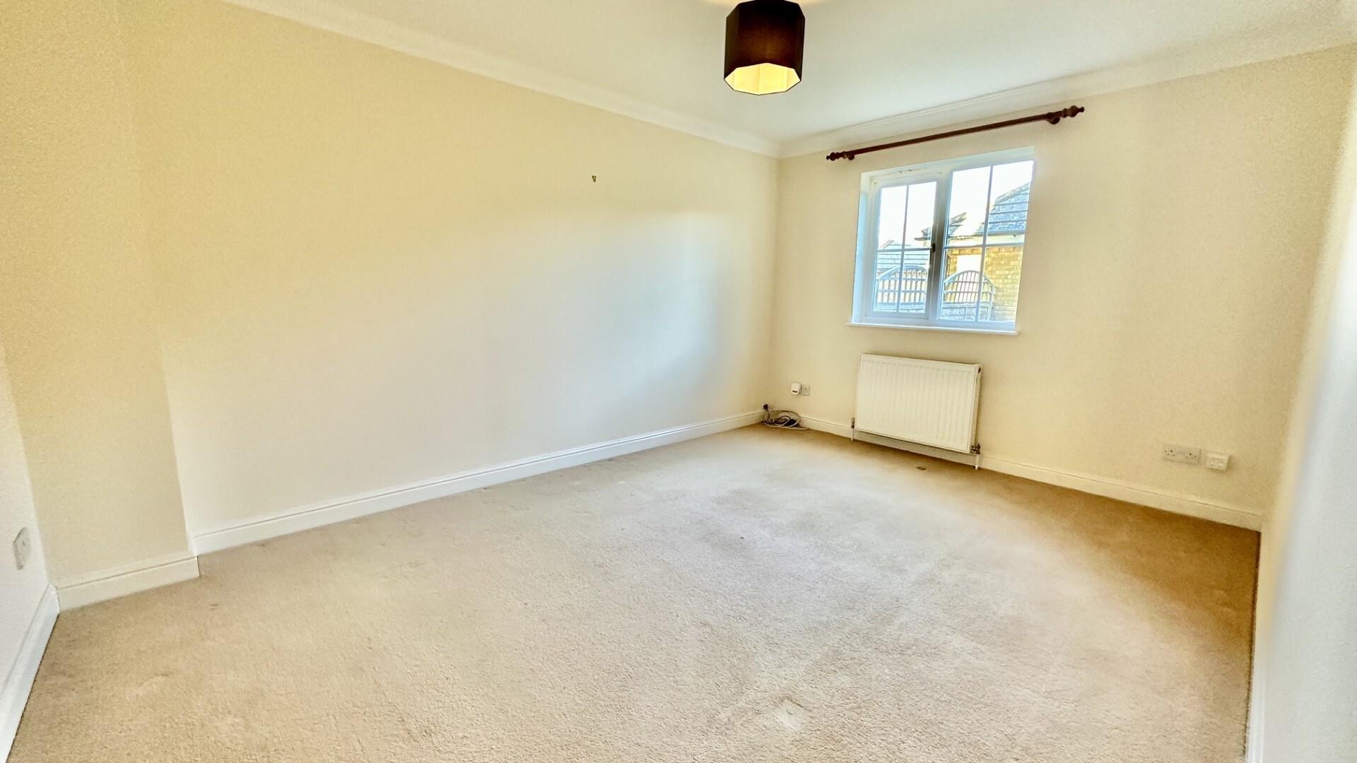 4 bed property in Long Beach View, Sovereign Harbour North, Eastbourne